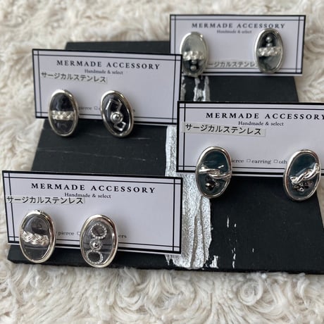 ミニオーバルピアス