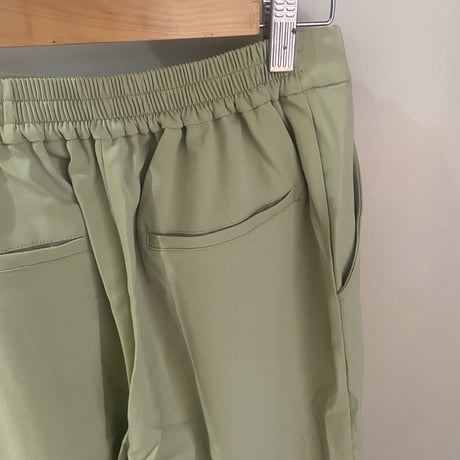 センタープレスワイドパンツ