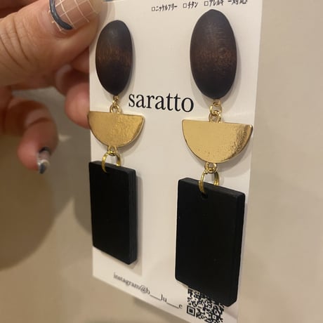 ウッドプレートピアス