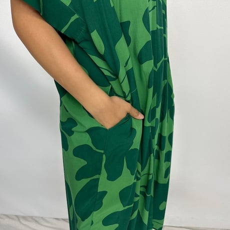 BIG FLOWER DRESS