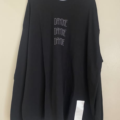 008. DAYONE long tee