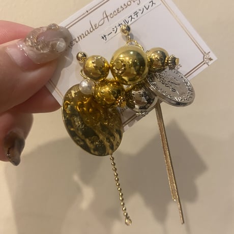 ゴールドピアス（イヤリング変更可能）