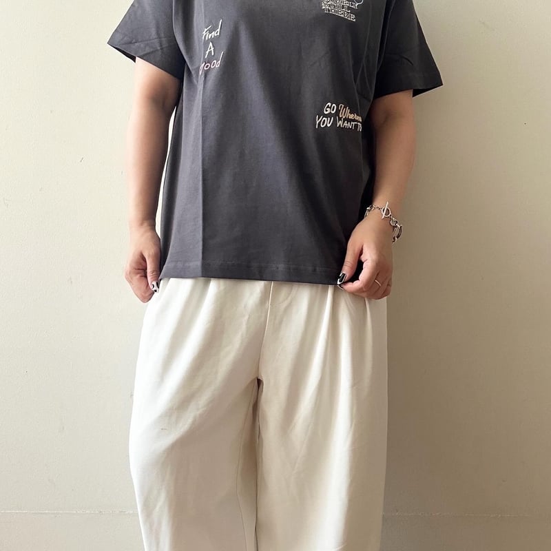 ランダム刺繍Tシャツ | HEARTS