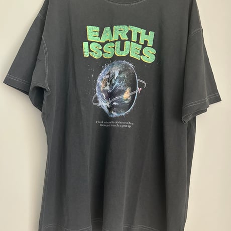universe Tシャツ