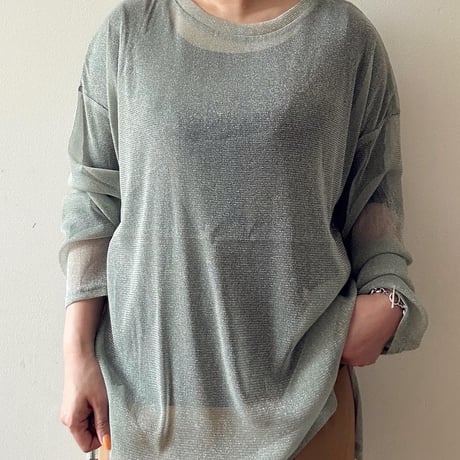 オーバーラメシアートップス