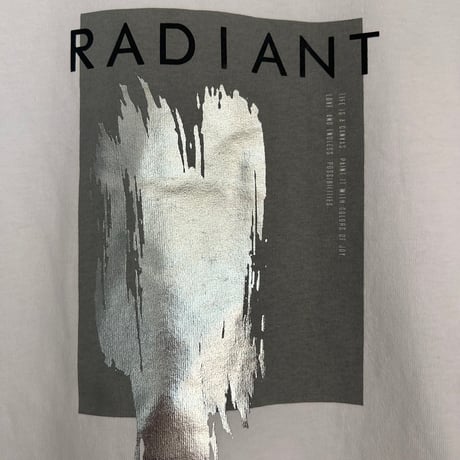 スクエア箔プリントTシャツ