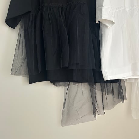 アシンメトリーチュールトップス
