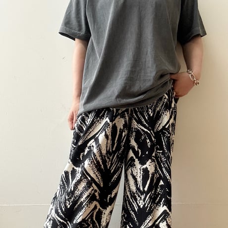 ニュアンス柄ワイドパンツ