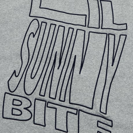 big logo big tee
