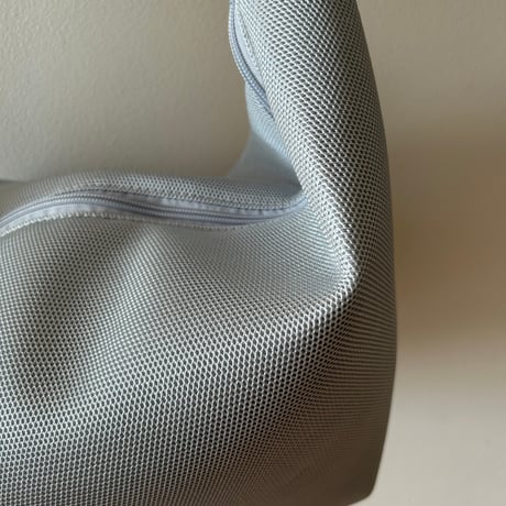 トライフルメッシュショルダーバッグ