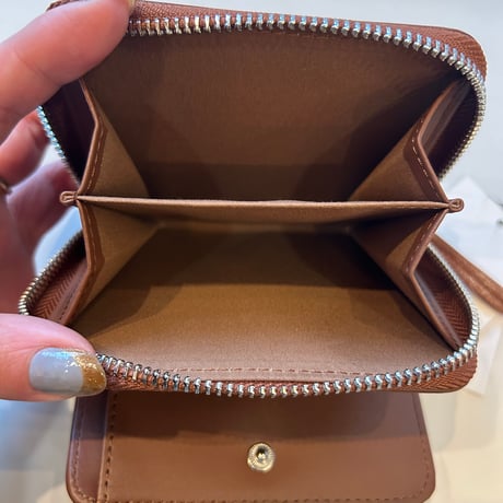 二つ折りラウンドファスナー財布