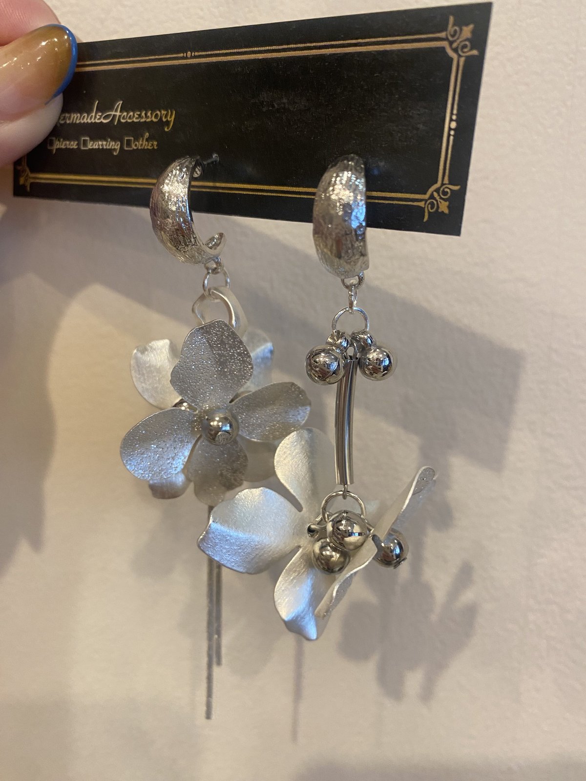 大ぶりフラワーピアス | HEARTS