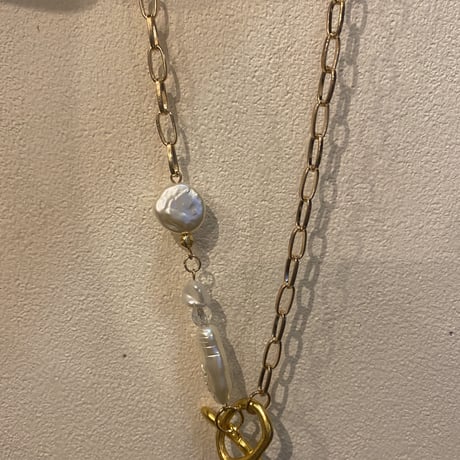 チェーン×パールネックレス