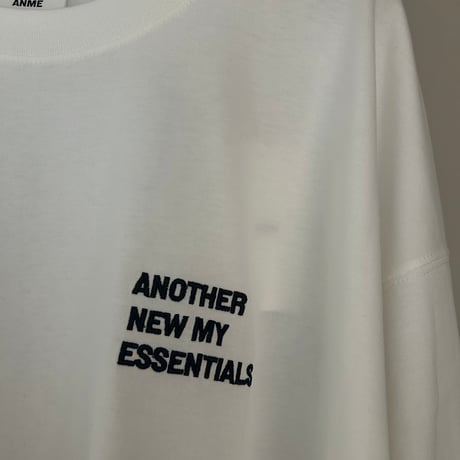 ロゴ刺繍ロンT