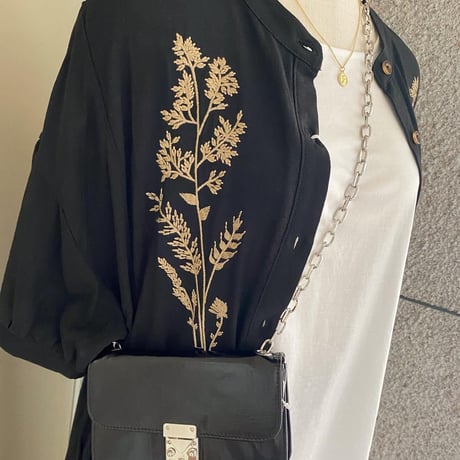 刺繍ワンピース