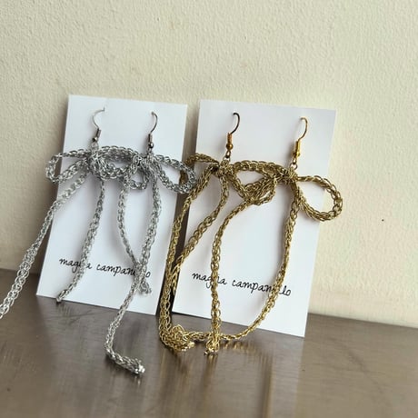 キラキラリボンピアス