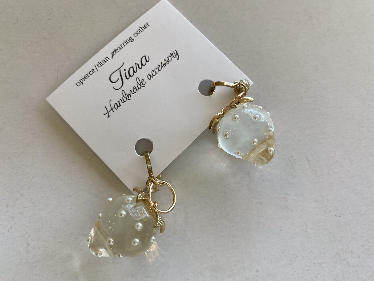 ☆545❤️ いちご苺ハート花ピアスイヤリング