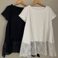 裾レースTシャツ