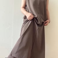 キーネックジャンスカ