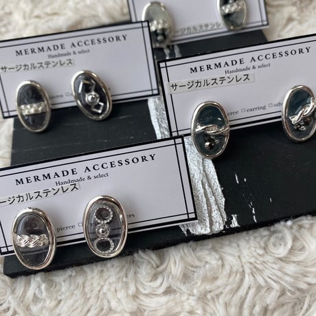 ミニオーバルピアス