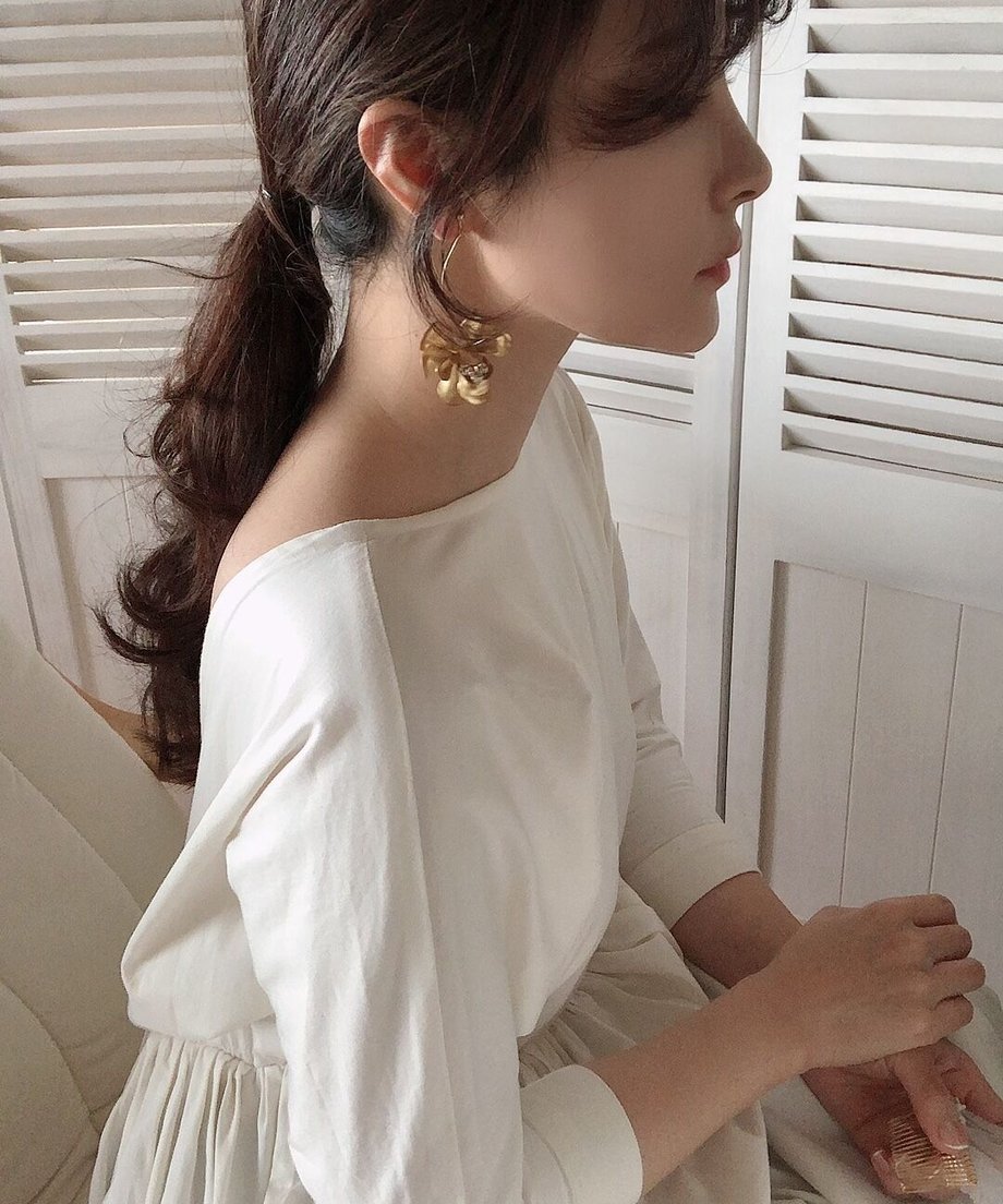 5fc5e721f0b1084428a82bcd