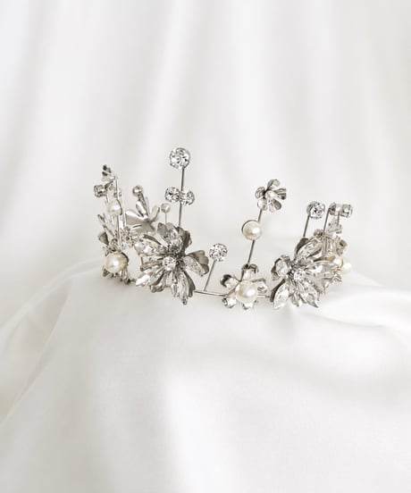 Perle Botanique tiara