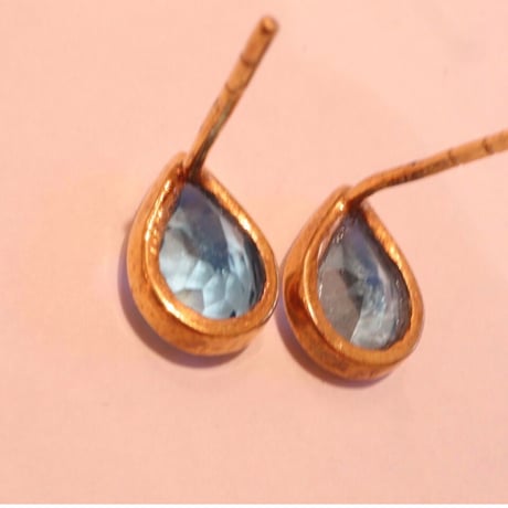 Blue topaz tear drop pierced earrings