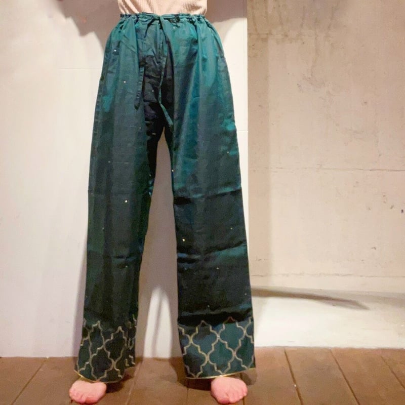 Chanderi グリーン/刺繍/コットンシルクパンツ | Virginieee