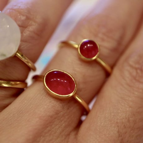 Red Quartz  Oval Ring