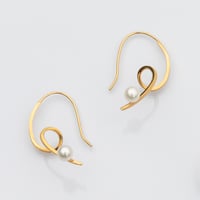 Infinity ピアス（ゴールド色）