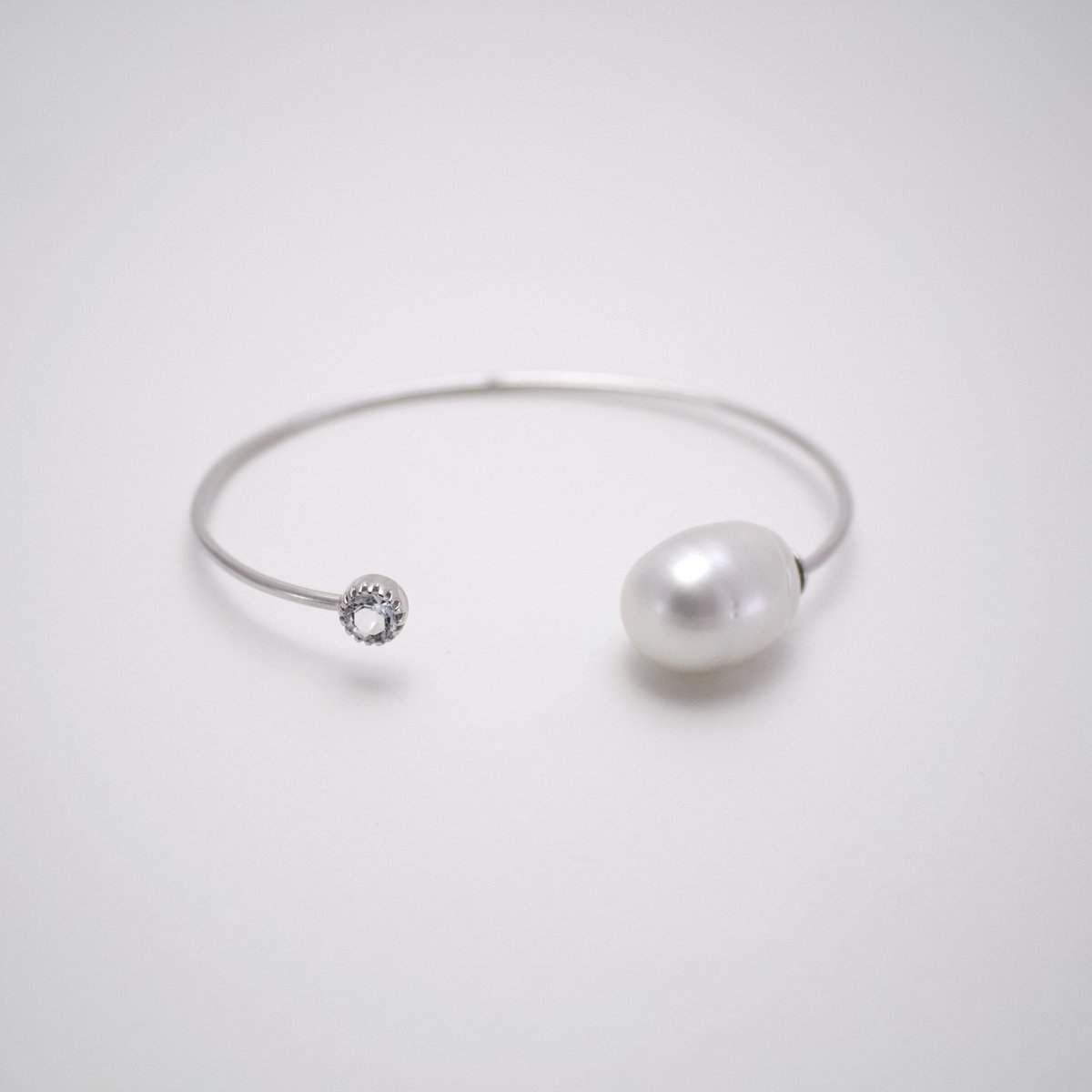 南洋バロックパールバングル | CARCAJOU online store