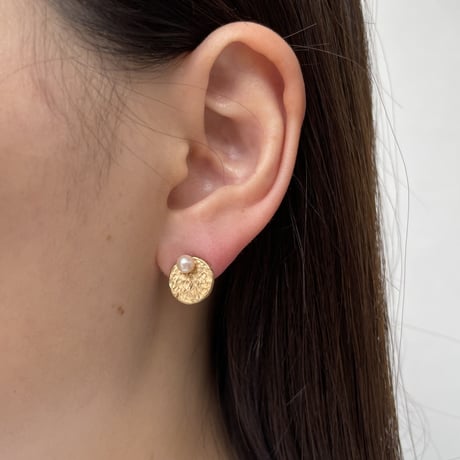 Carino Carinoプチピアス(ゴールド色・サークル)