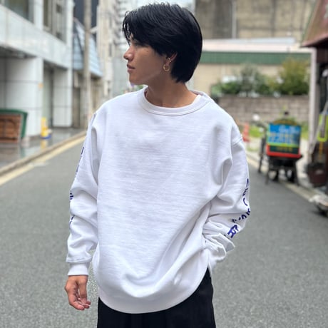 NOUN/TATE SWEAT <white> 【Necessary or Unnecessary】