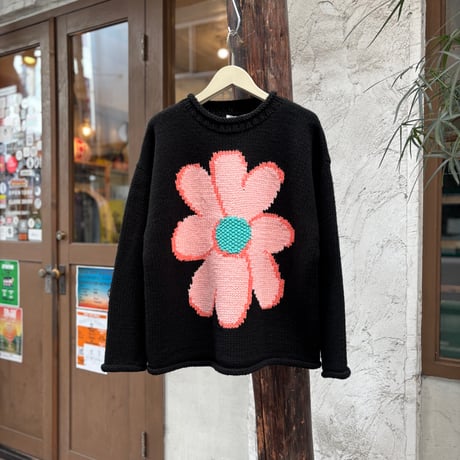 CC “FLOWER with LOVE” HAND KNIT <black>【ChahChah】