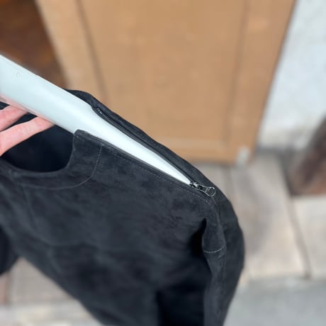 BEHATI 2号 <black>【BRU NA BOINNE】レザー/プルオーバー