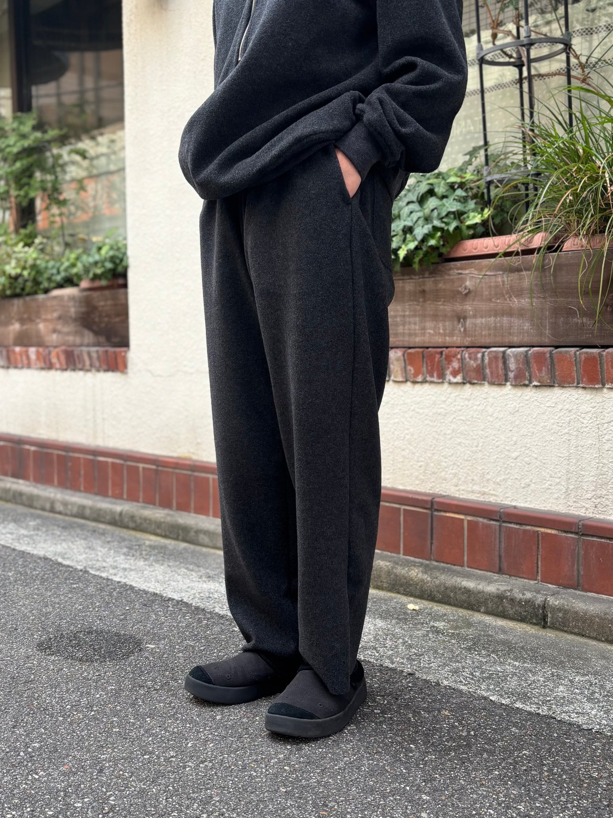 kkほぼ未着用ブルーナボインスラッビンスラックス fit=scale-down,w=1200