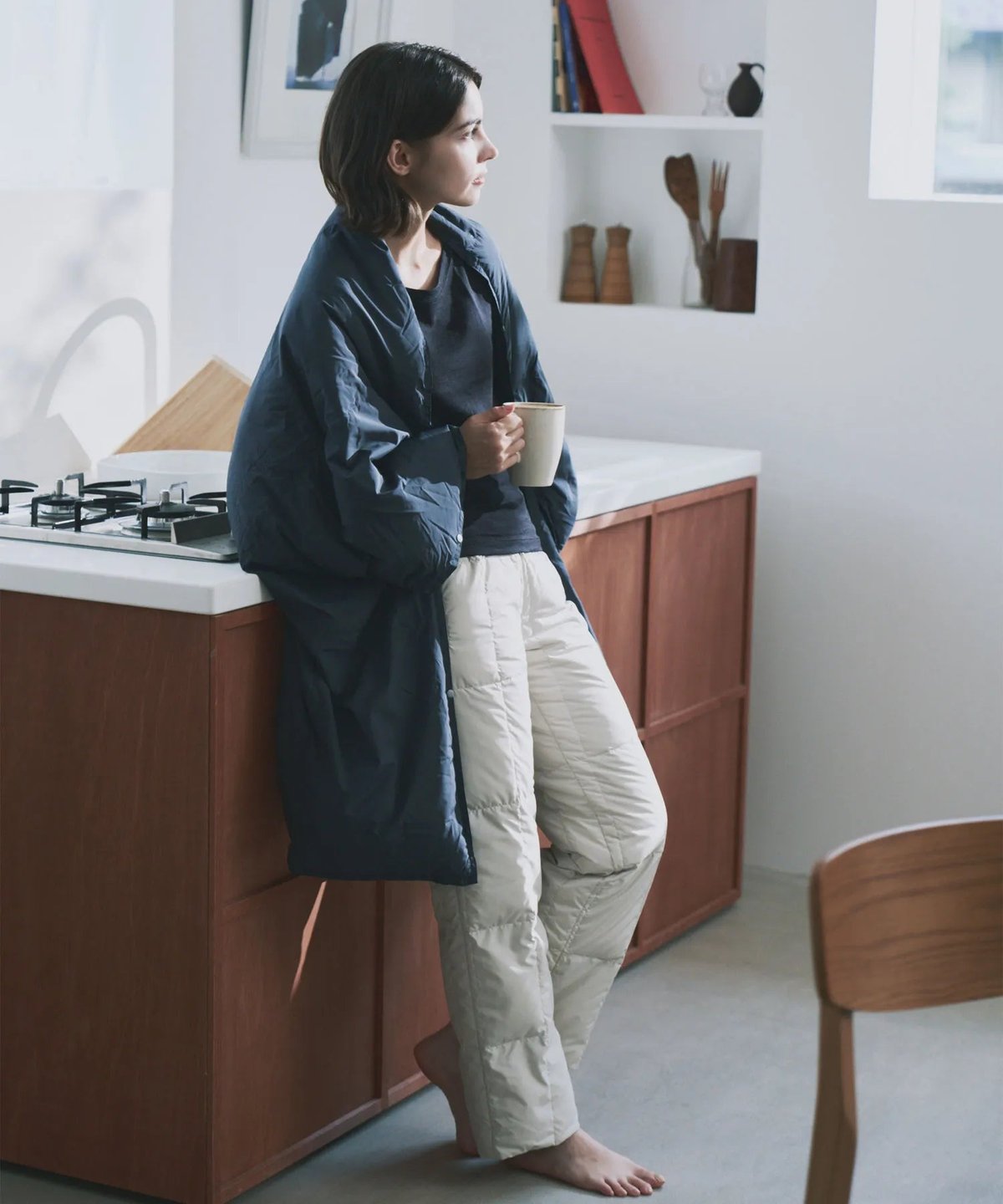 ルームダウン 超軽量 800FP 羽毛膝掛け クッションカバー付き