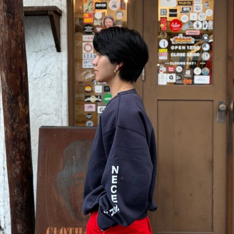 NOUN/TATE SWEAT <navy> 【Necessary or Unnecessary】