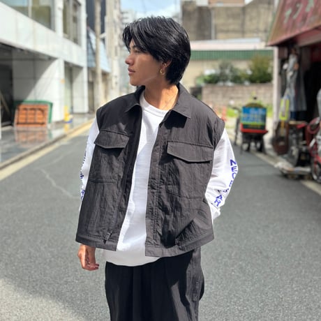 NOUN/TATE SWEAT <white> 【Necessary or Unnecessary】