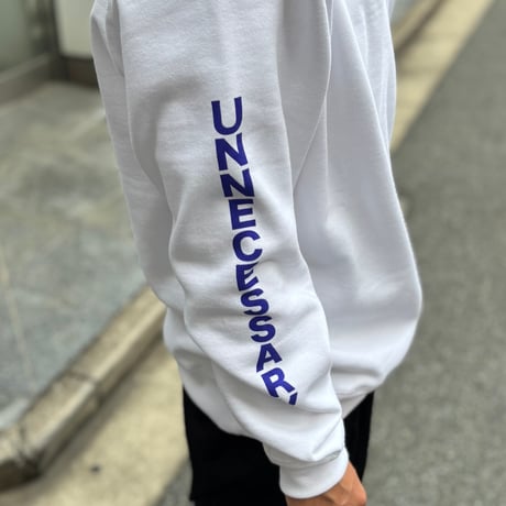 NOUN/TATE SWEAT <white> 【Necessary or Unnecessary】