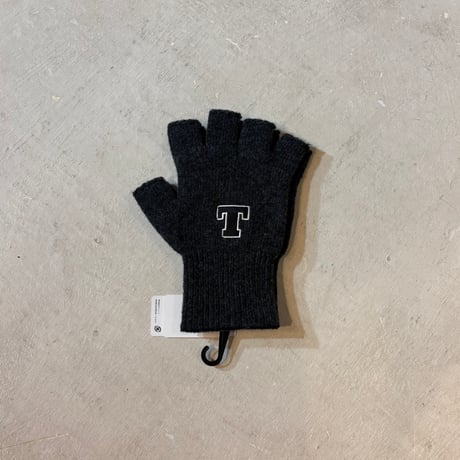 BT Fingerless Knit Gloves 【BOKU HA TANOSII】