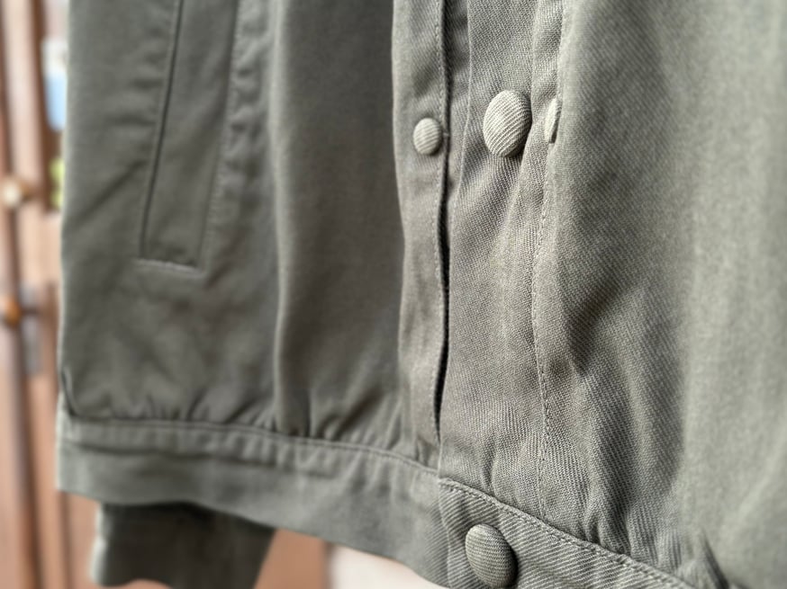 ナイロンライクな質感と懐かしさを兼ね備えたN like C jumper & pants