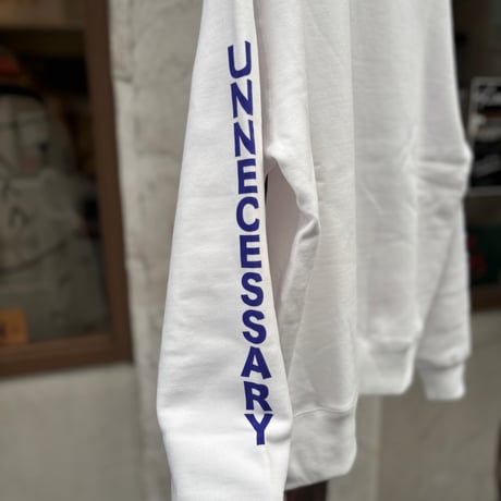 NOUN/TATE SWEAT <white> 【Necessary or Unnecessary】