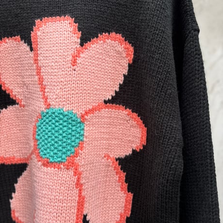 CC “FLOWER with LOVE” HAND KNIT <black>【ChahChah】