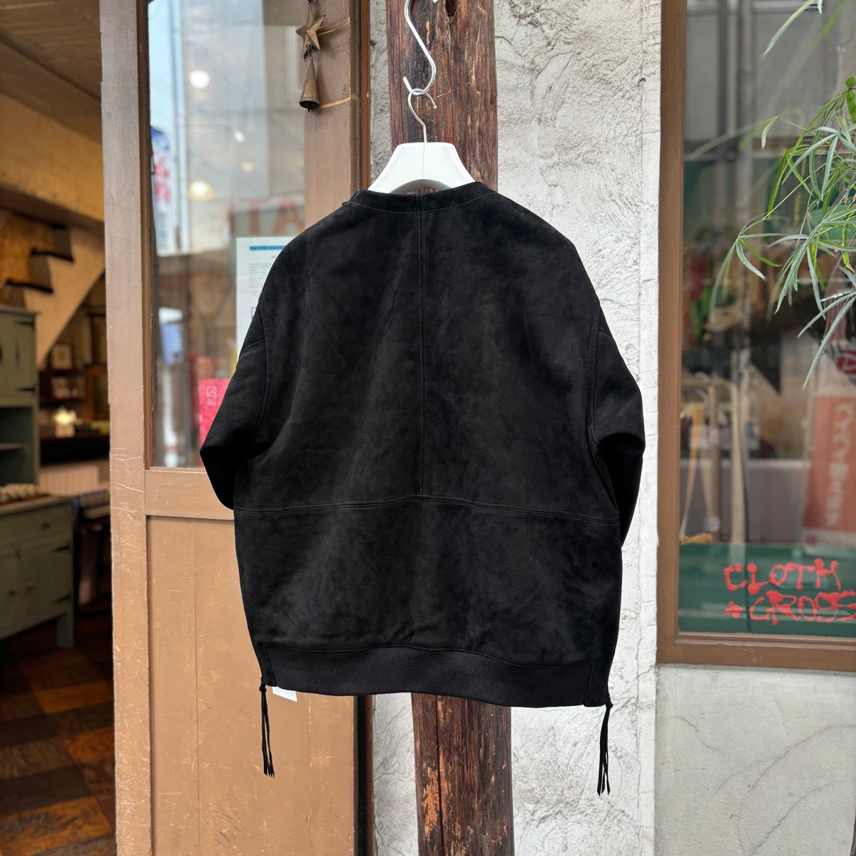 【BRU NA BOINNE】 BEHATI 2号 BEHATI 2号 <black>【BRU NA BOINNE】レザー/プルオーバー | CL