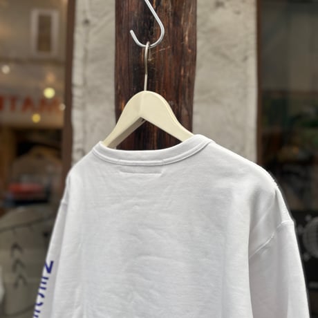 NOUN/TATE SWEAT <white> 【Necessary or Unnecessary】