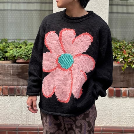 CC “FLOWER with LOVE” HAND KNIT <black>【ChahChah】
