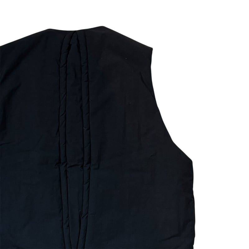 UN3D. PADDED short VEST ブラック UN3D.（アンスリード）｜ダウンベスト一覧 - WEAR