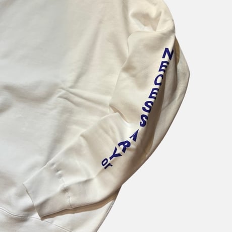 NOUN/TATE SWEAT <white> 【Necessary or Unnecessary】