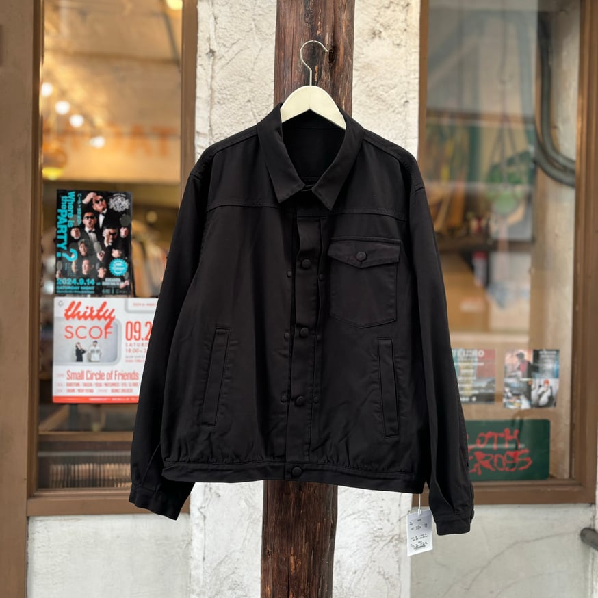 ブルーナボイン　N like C pants Lサイズ　ブラック ナイロンライクな質感と懐かしさを兼ね備えたN like C jumper